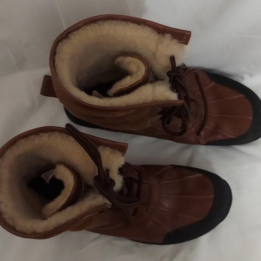 UGG BUTTE WORCHESTER STOUT WATERPROOF LEATHER SNOW BOOTS SIZE US 11